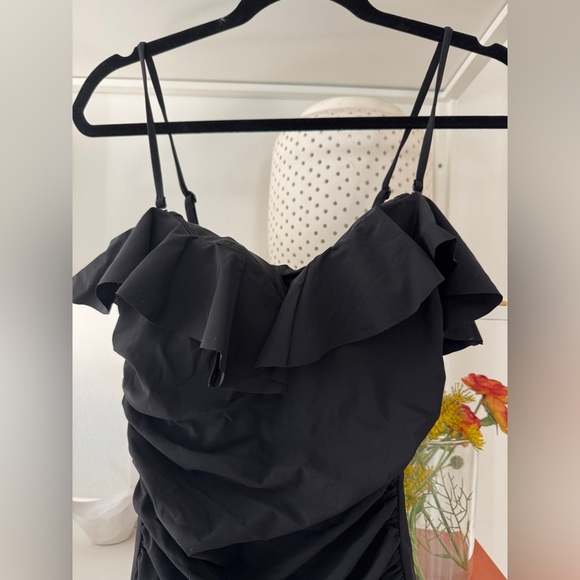 NWT J. Crew Matte Ruched One-Piece Swimsuit with Ruffles, black, 6 - Picture 2 of 8